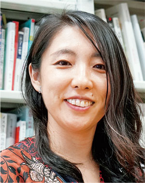 アジア・アフリカ地域研究研究科 准教授　　阿毛 香絵